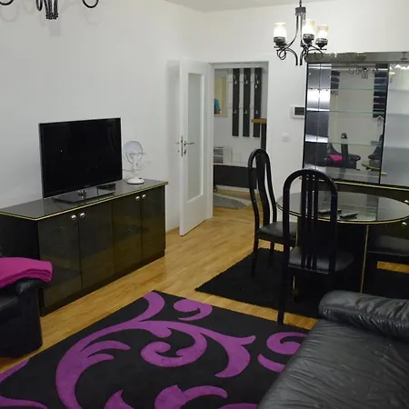 Smestaj B * Novi Pazar