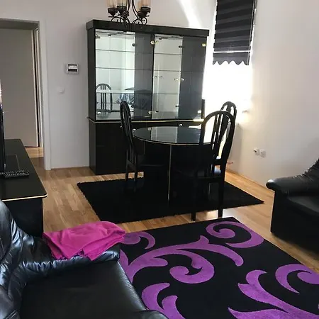 Apartament Smestaj B *